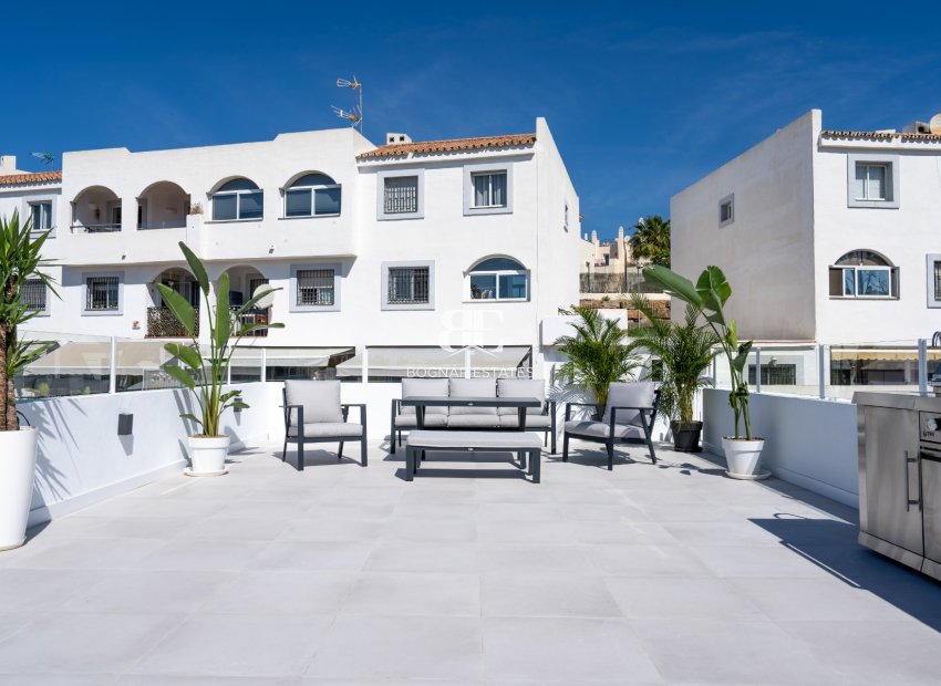Herverkoop - apartment -
Marbella - Nueva Andalucía