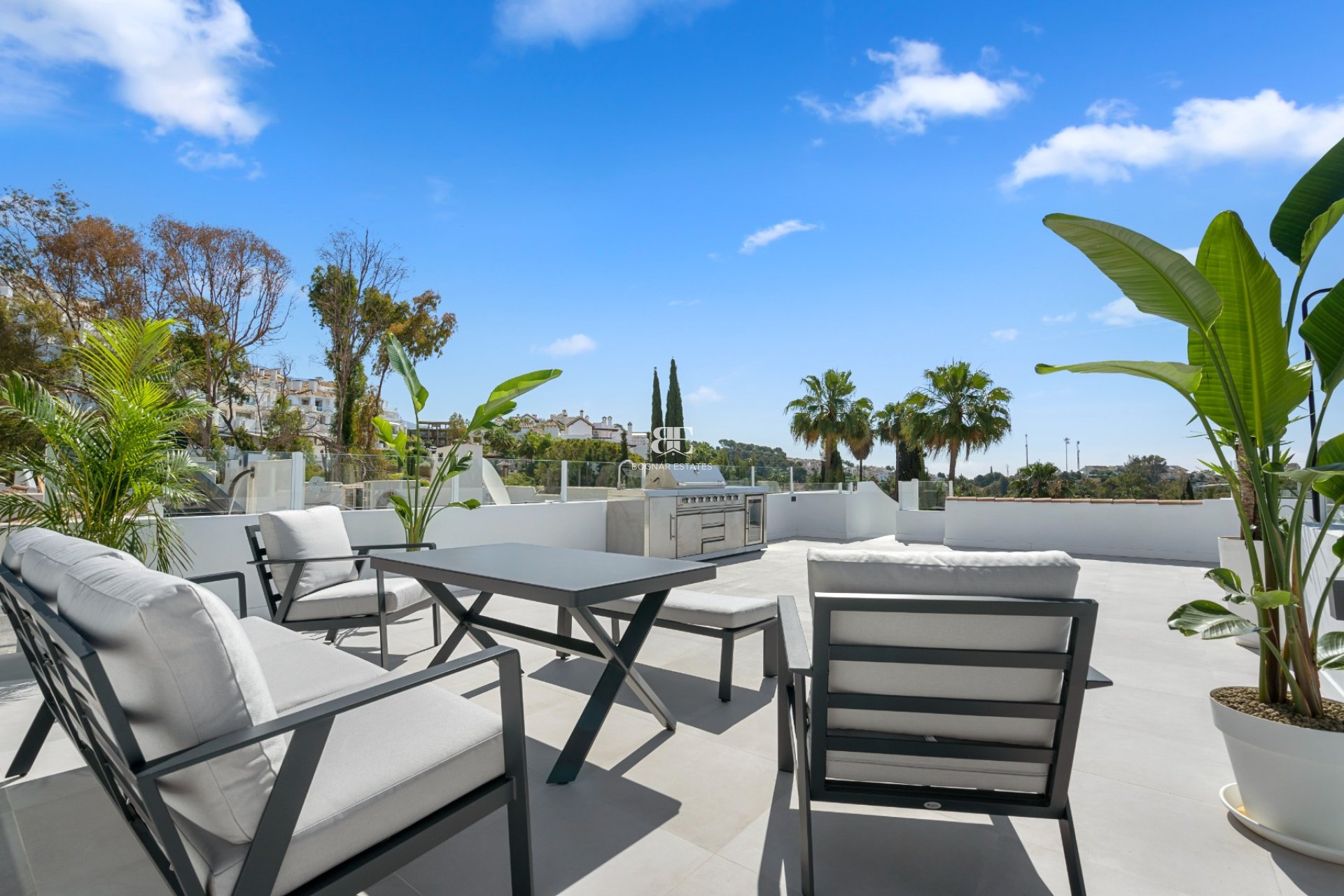 Herverkoop - apartment -
Marbella - Nueva Andalucía