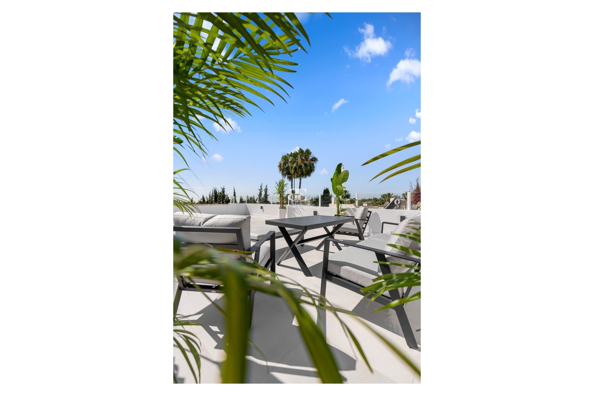 Herverkoop - apartment -
Marbella - Nueva Andalucía