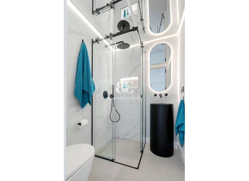 Herverkoop - apartment -
Marbella - Nueva Andalucía