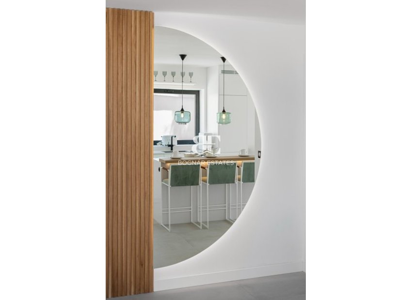 Herverkoop - apartment -
Marbella - Nueva Andalucía