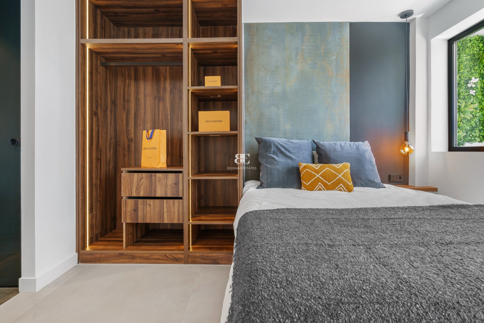Herverkoop - apartment -
Marbella - Nueva Andalucía