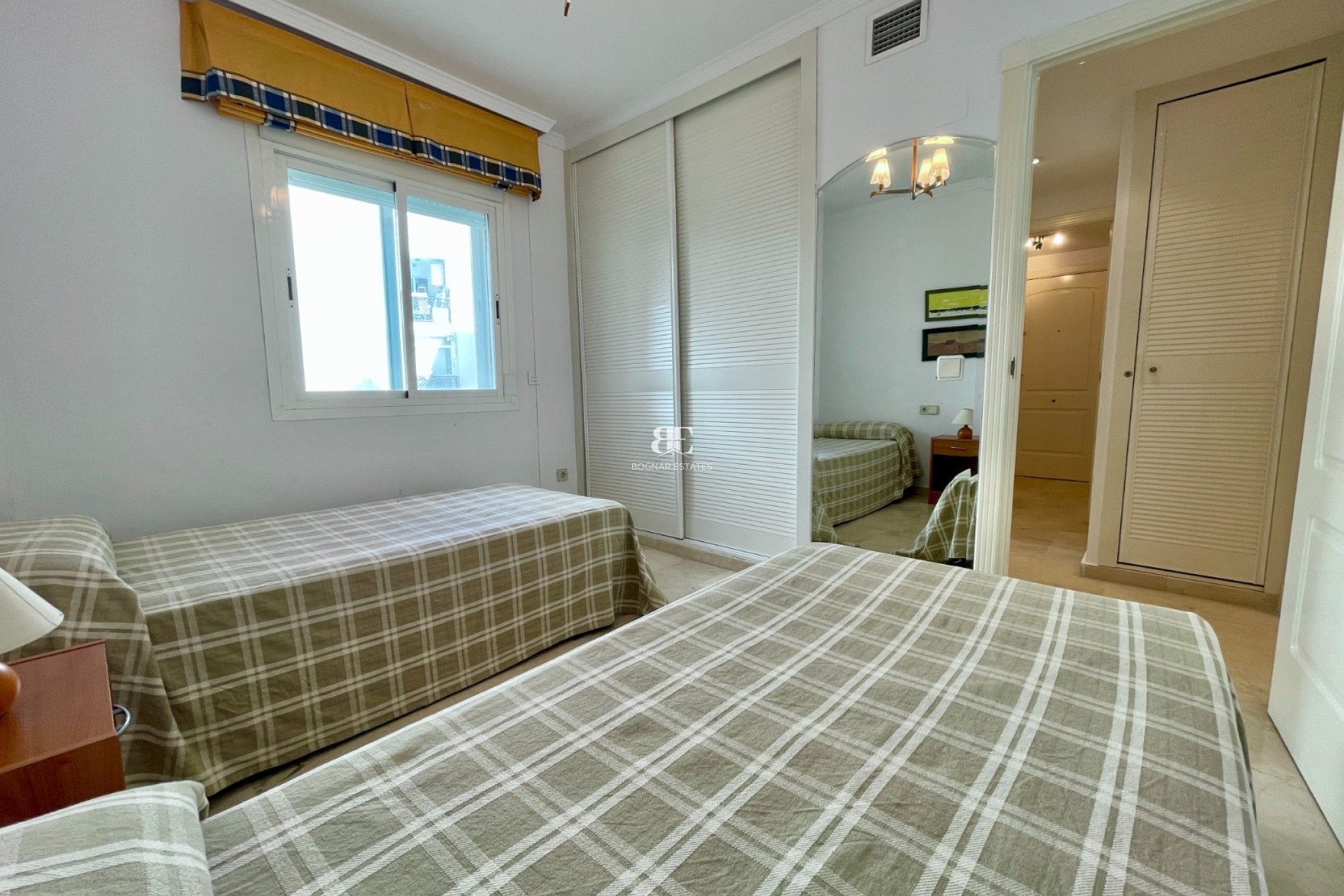 Herverkoop - apartment -
Marbella - Puerto Banús