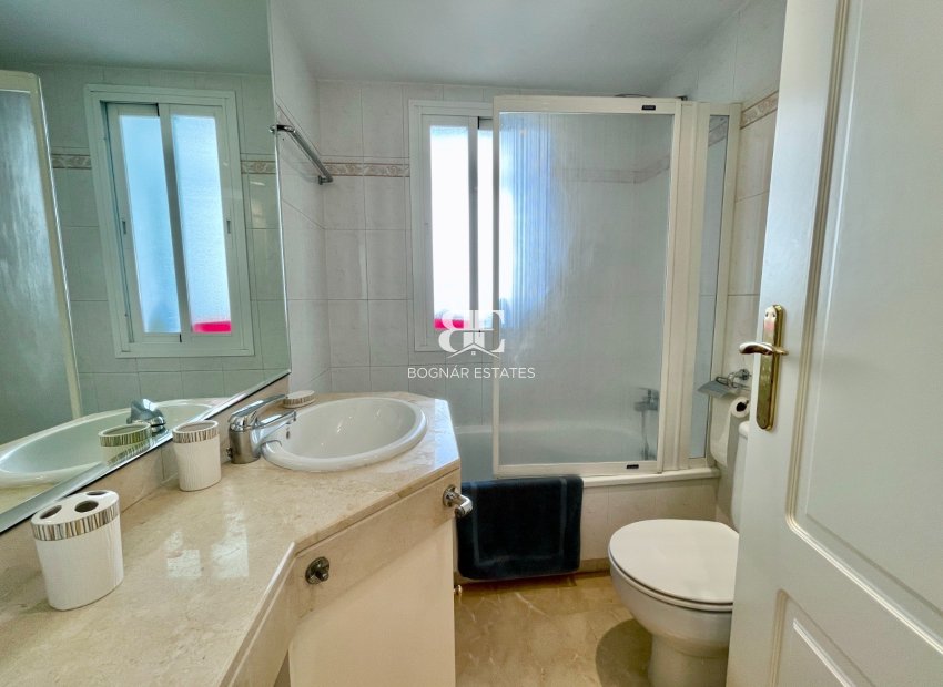 Herverkoop - apartment -
Marbella - Puerto Banús