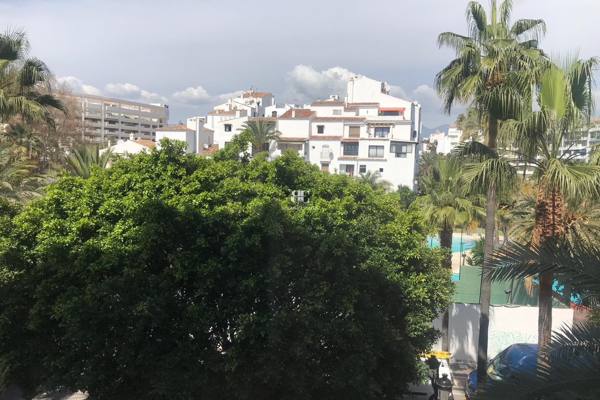 Herverkoop - apartment -
Marbella - Puerto Banús