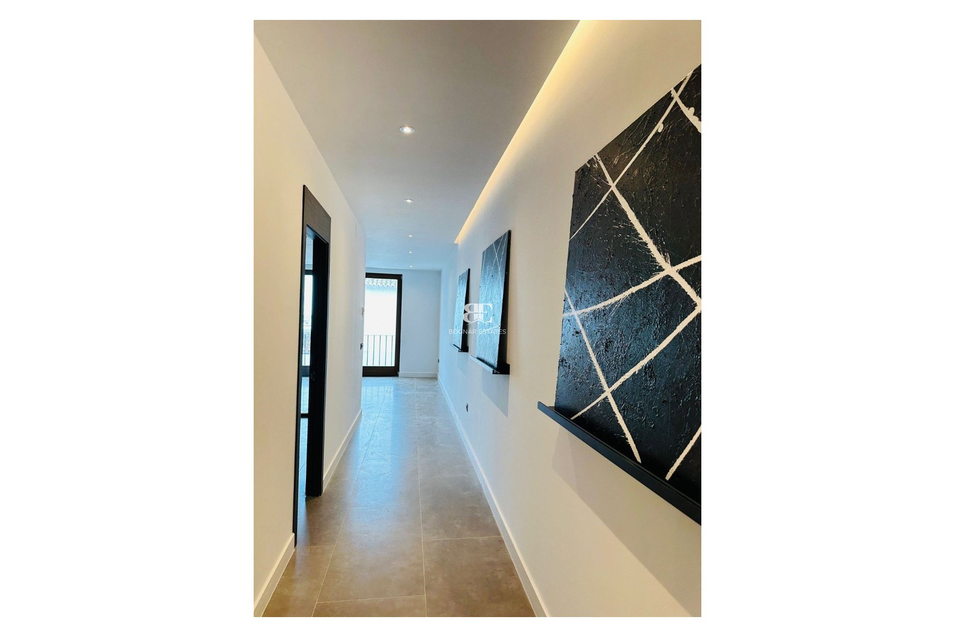 Herverkoop - apartment -
Marbella - Puerto Banús