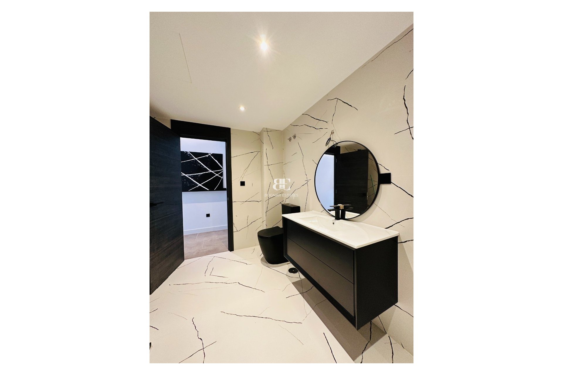 Herverkoop - apartment -
Marbella - Puerto Banús