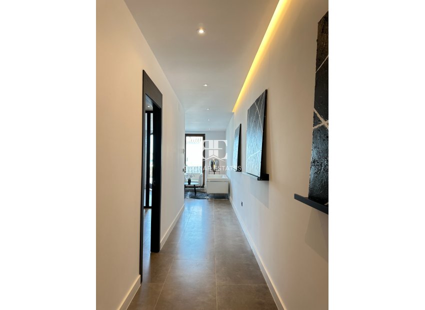 Herverkoop - apartment -
Marbella - Puerto Banús