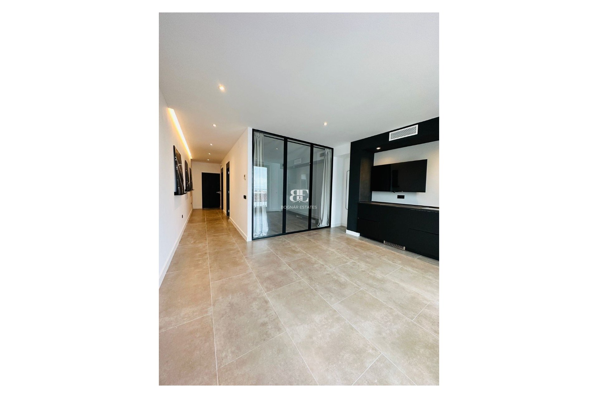 Herverkoop - apartment -
Marbella - Puerto Banús