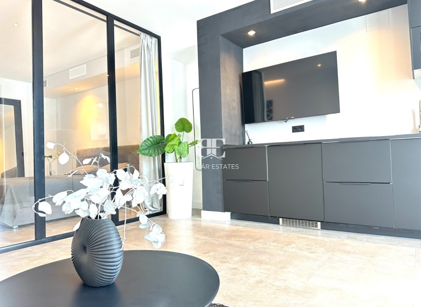 Herverkoop - apartment -
Marbella - Puerto Banús