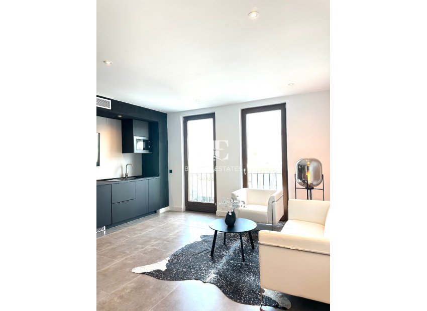 Herverkoop - apartment -
Marbella - Puerto Banús