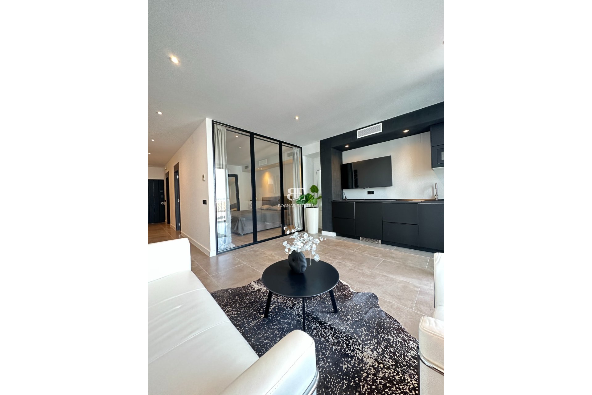 Herverkoop - apartment -
Marbella - Puerto Banús