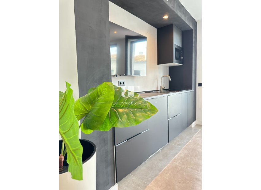 Herverkoop - apartment -
Marbella - Puerto Banús