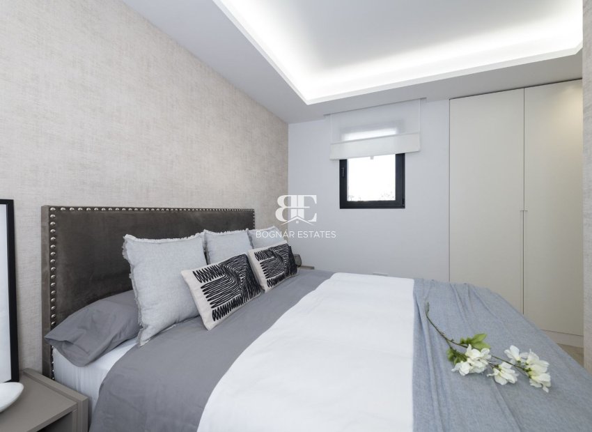 Herverkoop - apartment -
Marbella - Puerto Banús