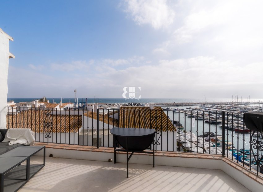 Herverkoop - apartment -
Marbella - Puerto Banús