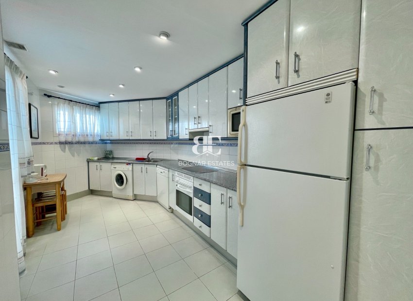 Herverkoop - apartment -
Marbella - Puerto Banús