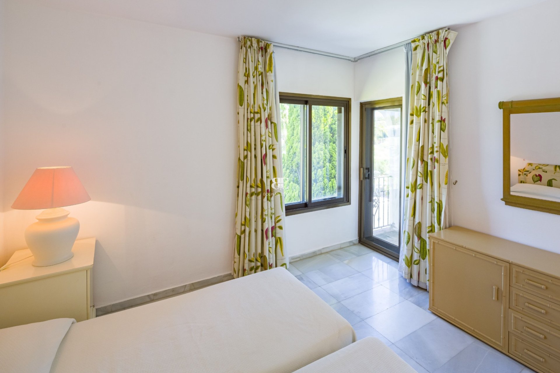 Herverkoop - apartment -
Marbella - Puerto Banús