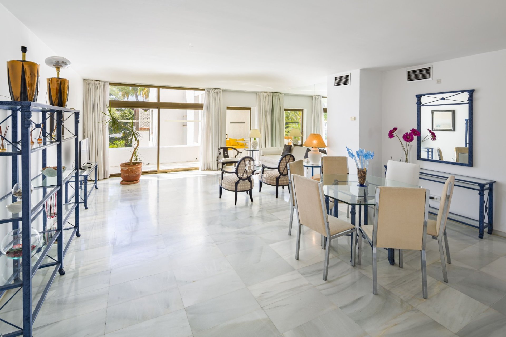Herverkoop - apartment -
Marbella - Puerto Banús