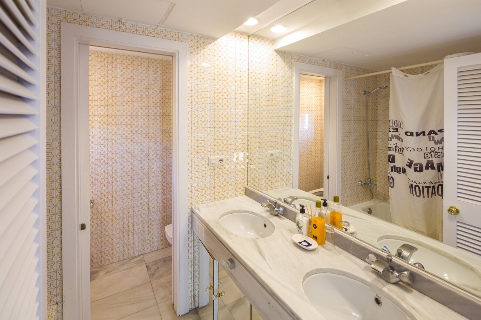 Herverkoop - apartment -
Marbella - Puerto Banús