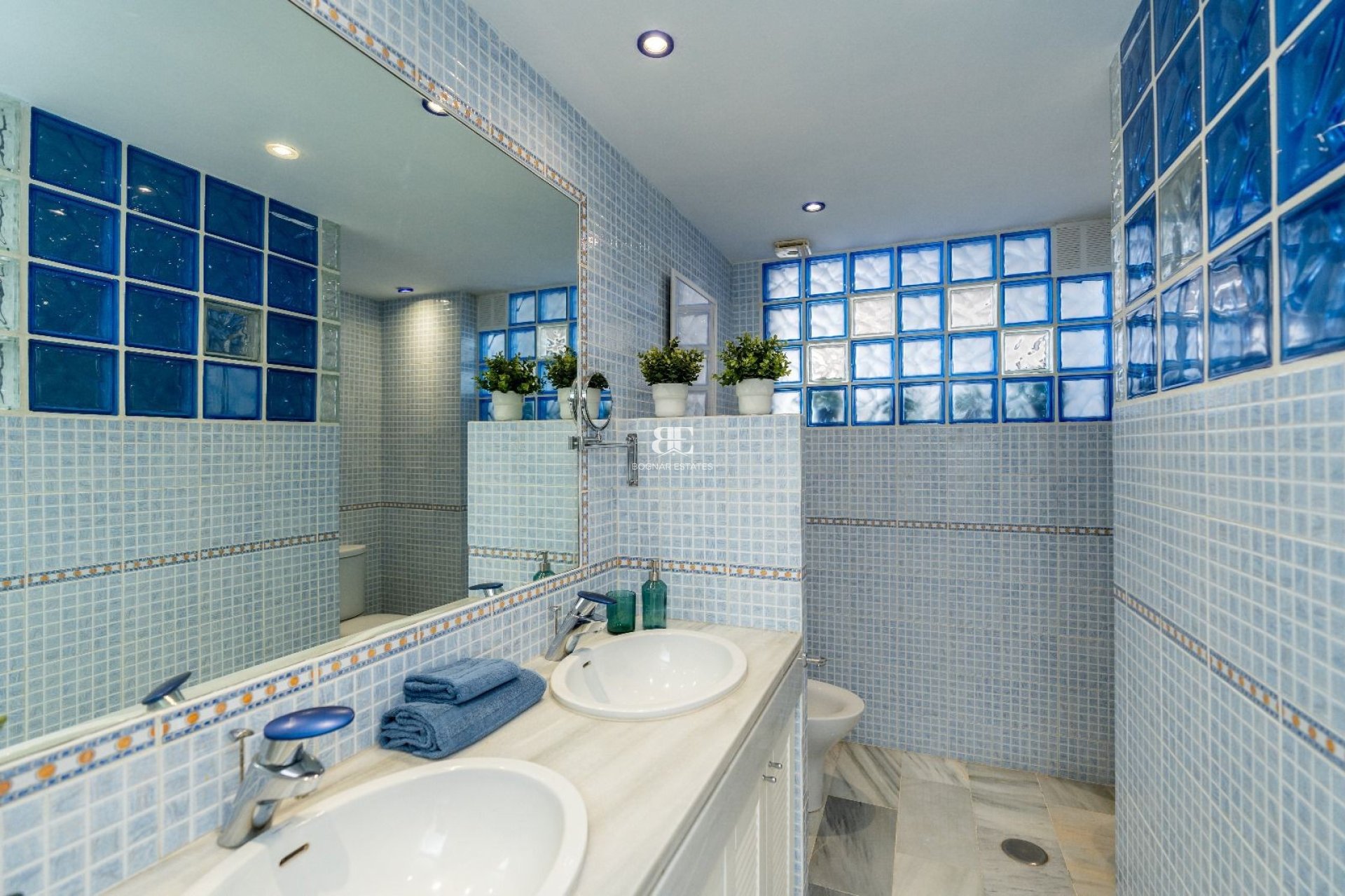 Herverkoop - apartment -
Marbella - Puerto Banús