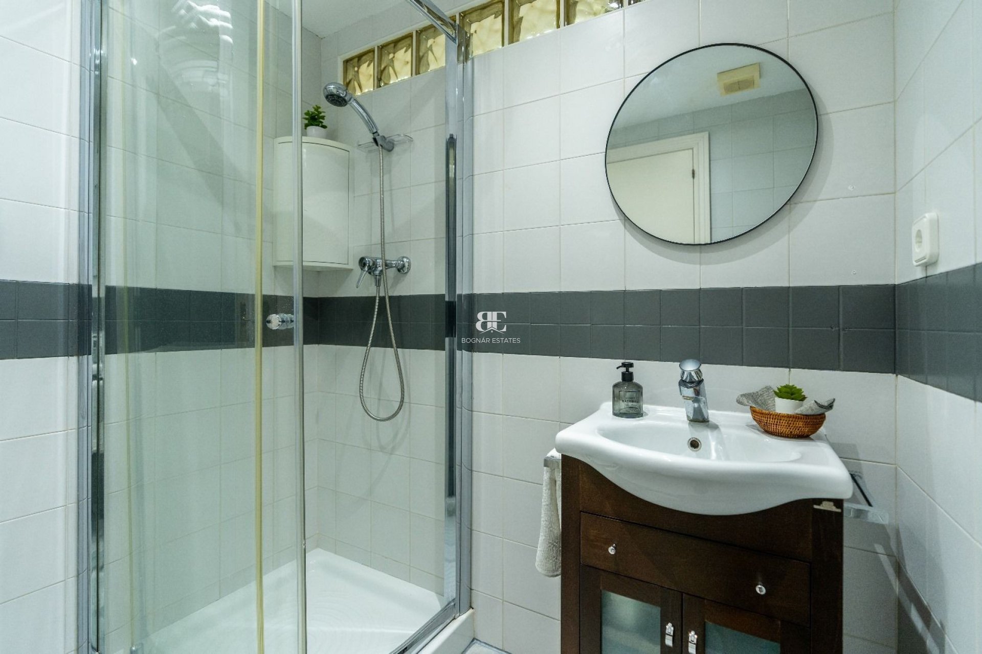 Herverkoop - apartment -
Marbella - Puerto Banús
