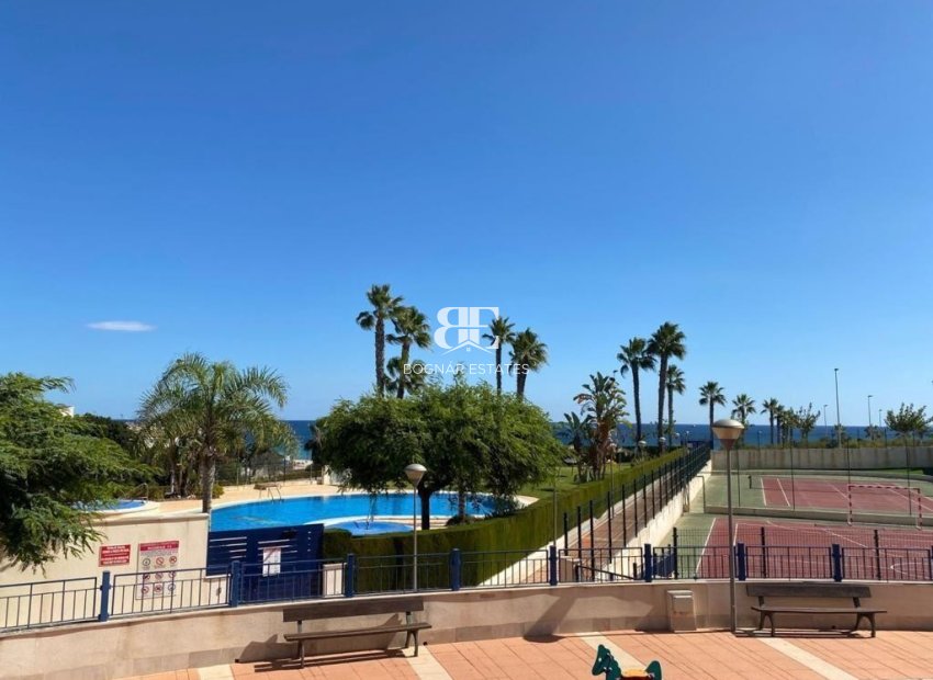 Herverkoop - apartment -
Mil Palmeras