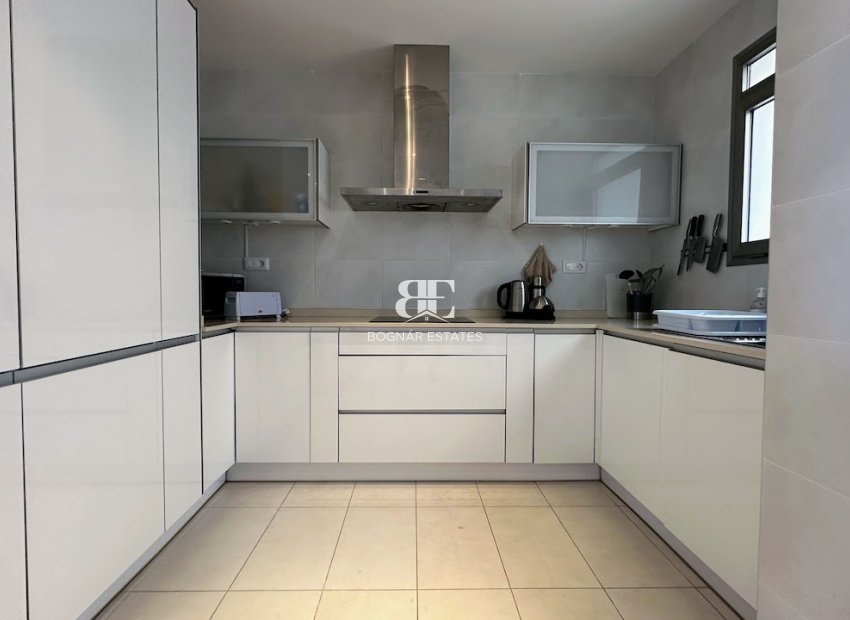 Herverkoop - apartment -
Orihuela Costa - La Zenia