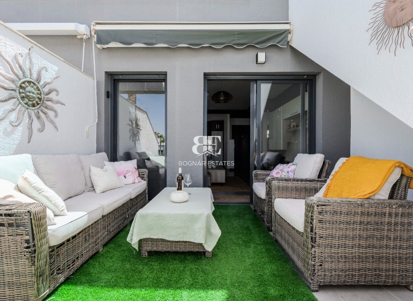 Herverkoop - apartment -
Orihuela Costa - La Zenia