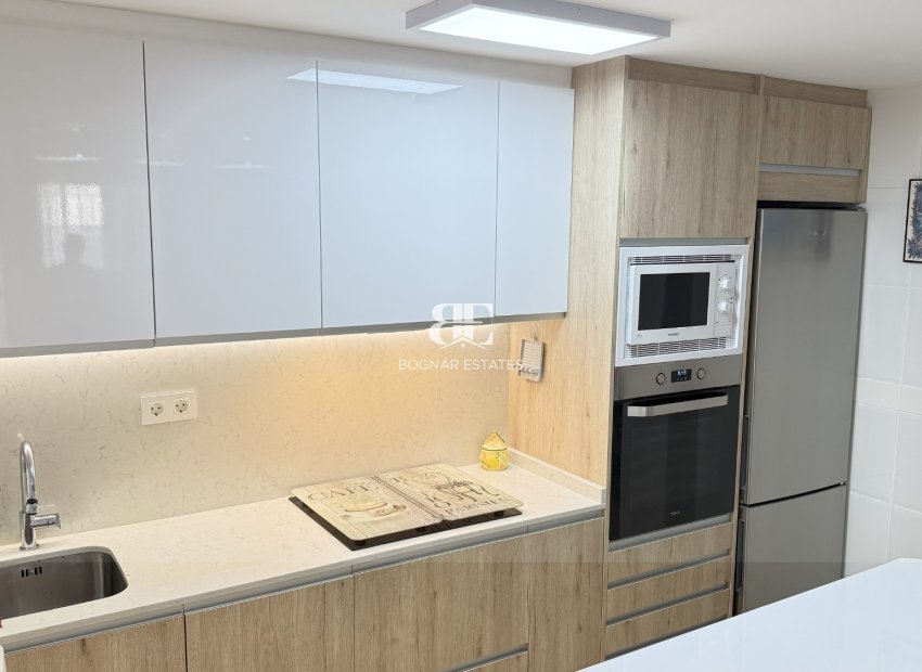 Herverkoop - apartment -
Orihuela Costa - La Zenia