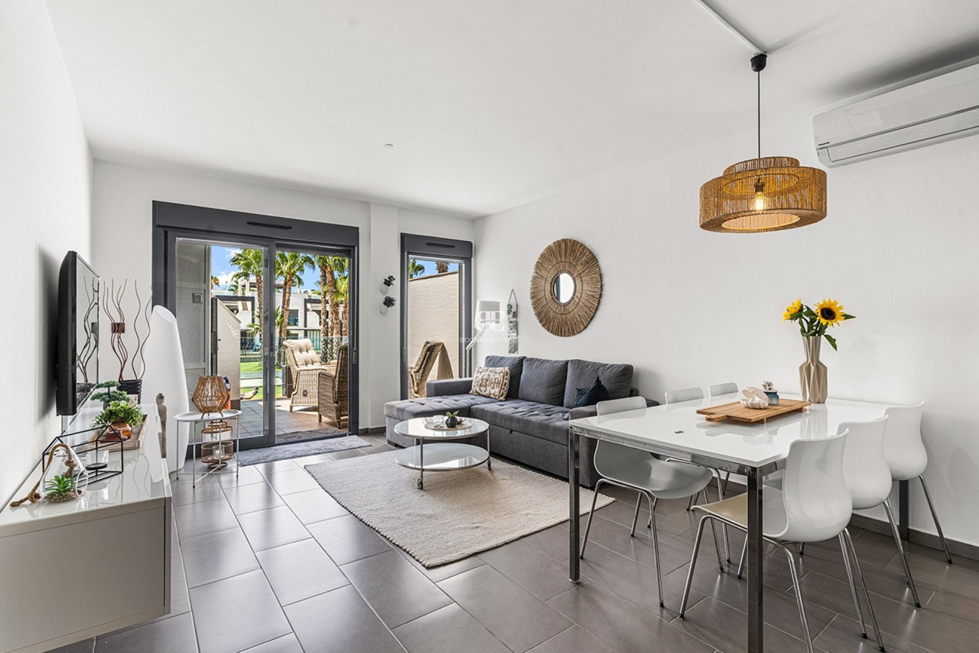 Herverkoop - apartment -
Orihuela Costa - La Zenia