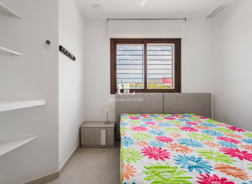 Herverkoop - apartment -
Orihuela Costa - La Zenia