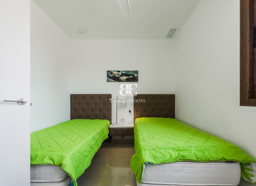 Herverkoop - apartment -
Orihuela Costa - La Zenia