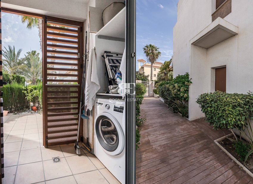 Herverkoop - apartment -
Orihuela Costa - La Zenia