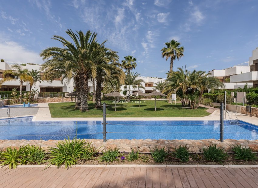 Herverkoop - apartment -
Orihuela Costa - La Zenia