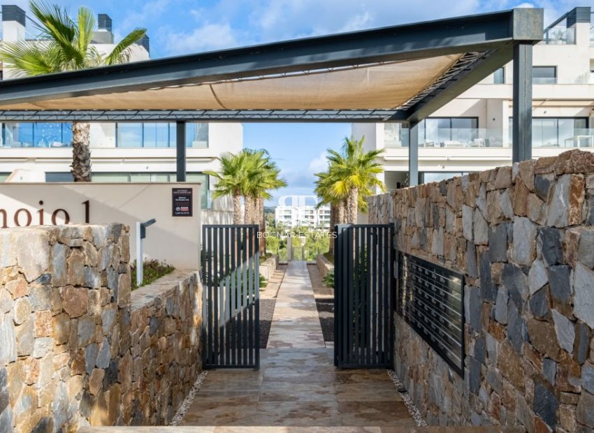 Herverkoop - apartment -
Orihuela Costa - Las Colinas golf