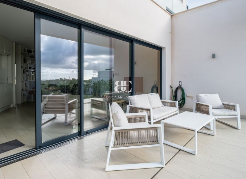 Herverkoop - apartment -
Orihuela Costa - Las Colinas golf