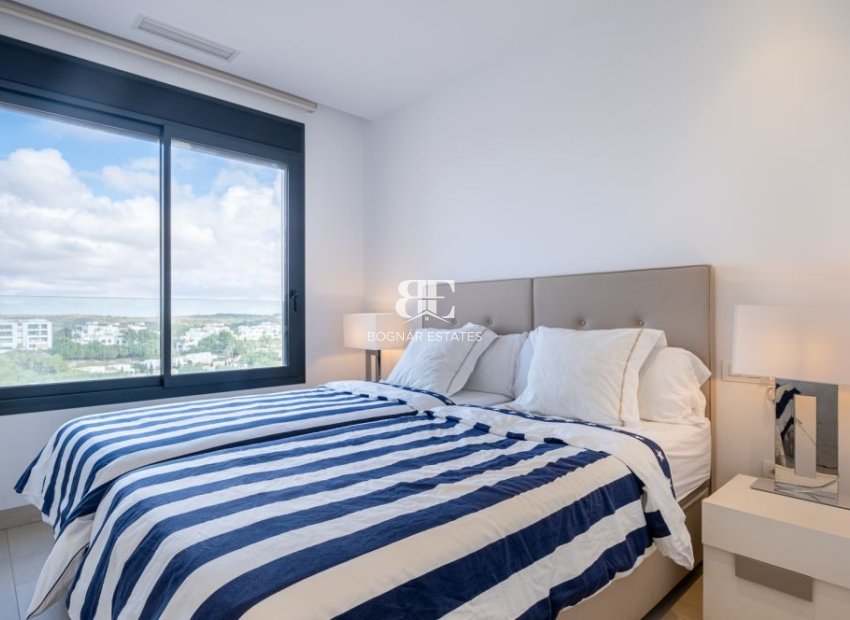 Herverkoop - apartment -
Orihuela Costa - Las Colinas golf