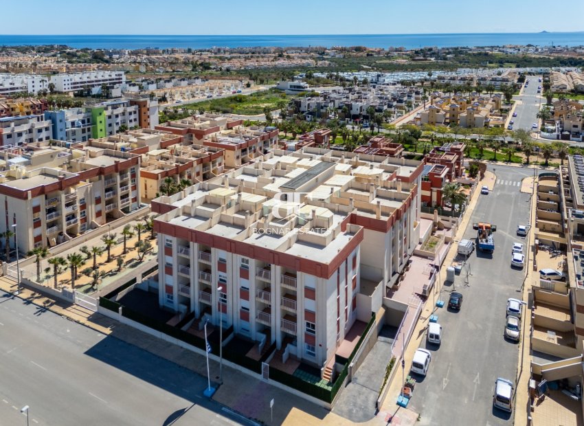 Herverkoop - apartment -
Orihuela Costa - Lomas De Cabo Roig