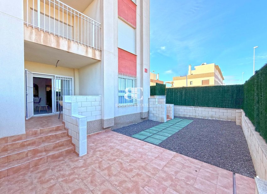 Herverkoop - apartment -
Orihuela Costa - Lomas De Cabo Roig