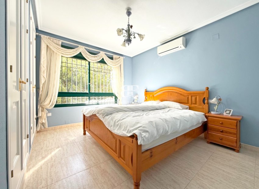 Herverkoop - apartment -
Orihuela Costa - Lomas de Campoamor
