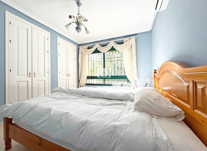 Herverkoop - apartment -
Orihuela Costa - Lomas de Campoamor