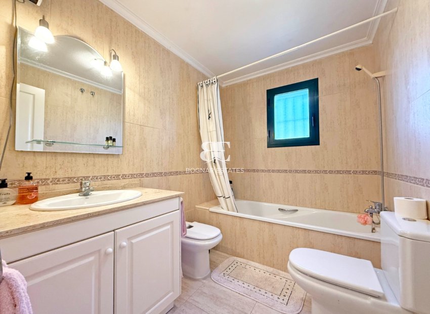 Herverkoop - apartment -
Orihuela Costa - Lomas de Campoamor