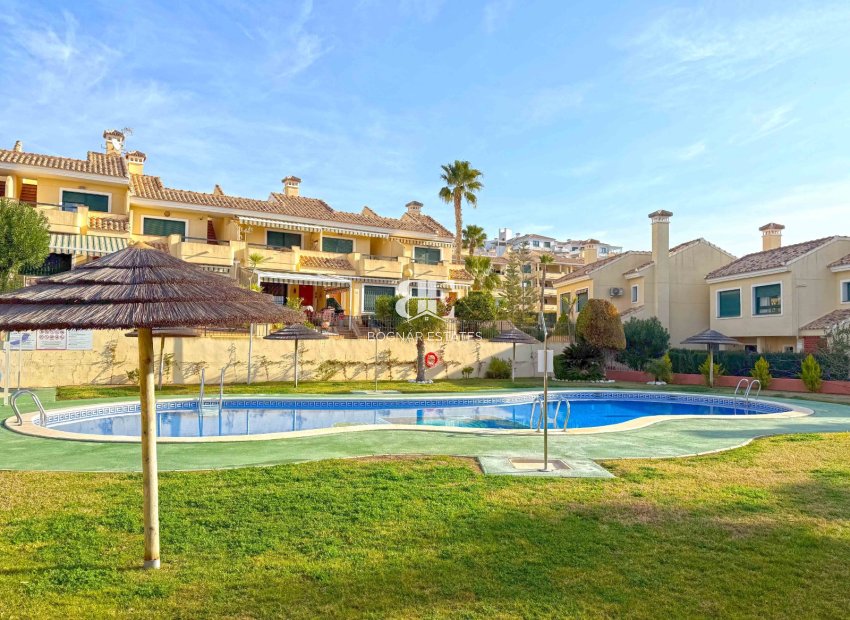 Herverkoop - apartment -
Orihuela Costa - Lomas de Campoamor