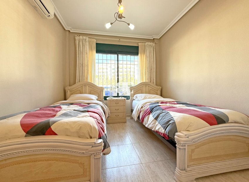 Herverkoop - apartment -
Orihuela Costa - Lomas de Campoamor