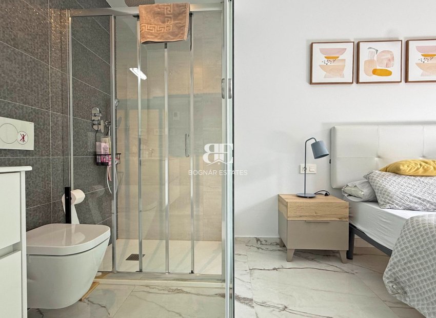 Herverkoop - apartment -
Orihuela Costa - Los Altos