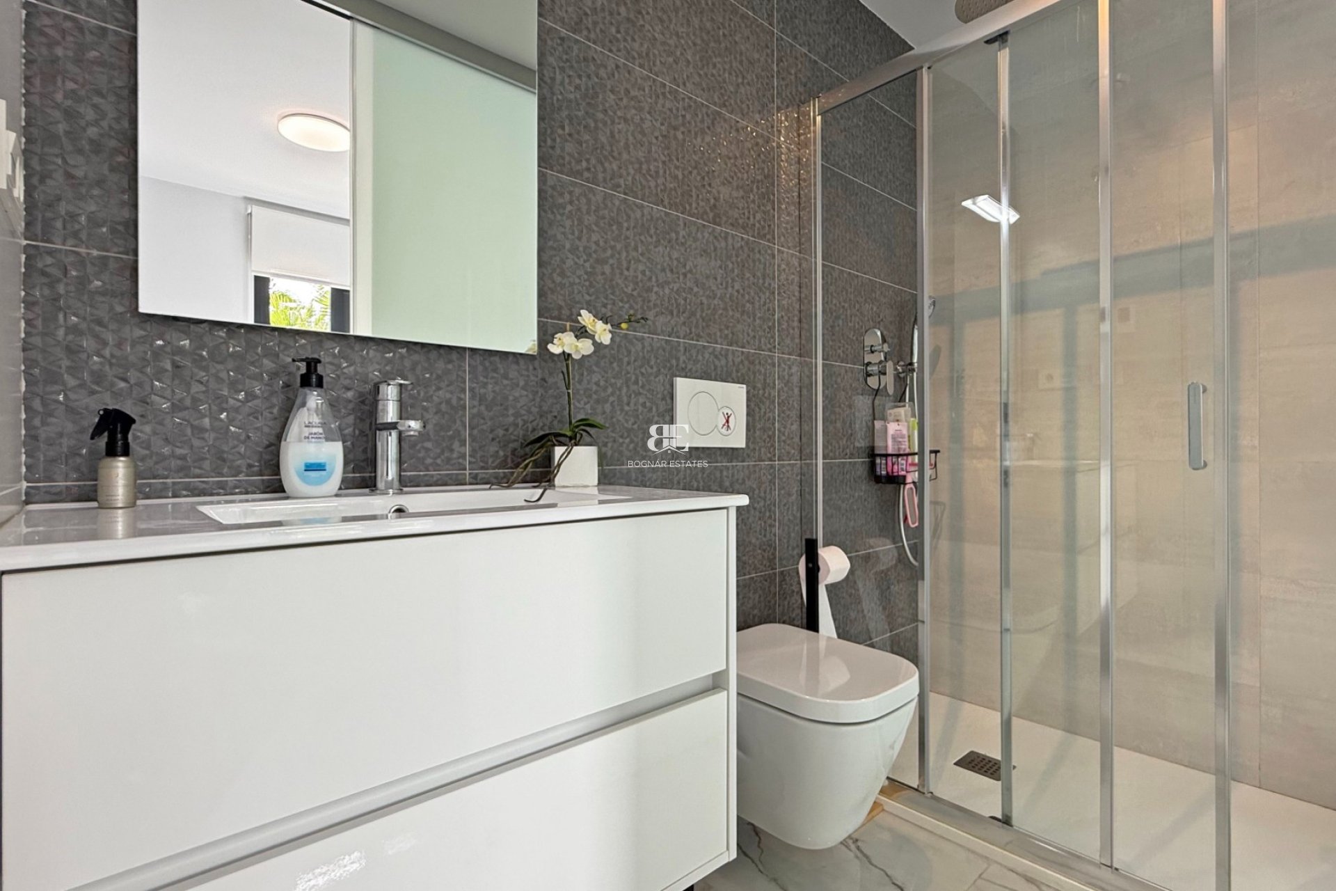 Herverkoop - apartment -
Orihuela Costa - Los Altos