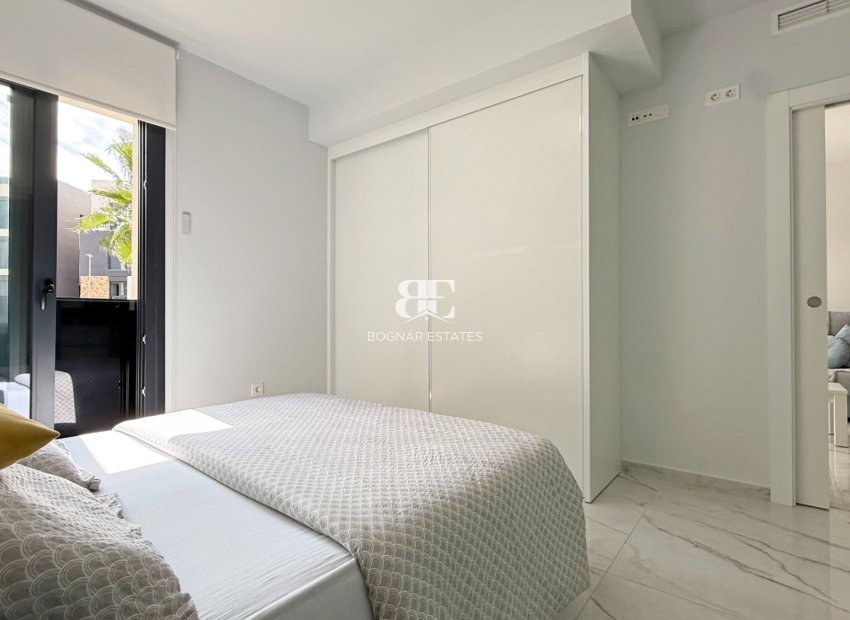 Herverkoop - apartment -
Orihuela Costa - Los Altos