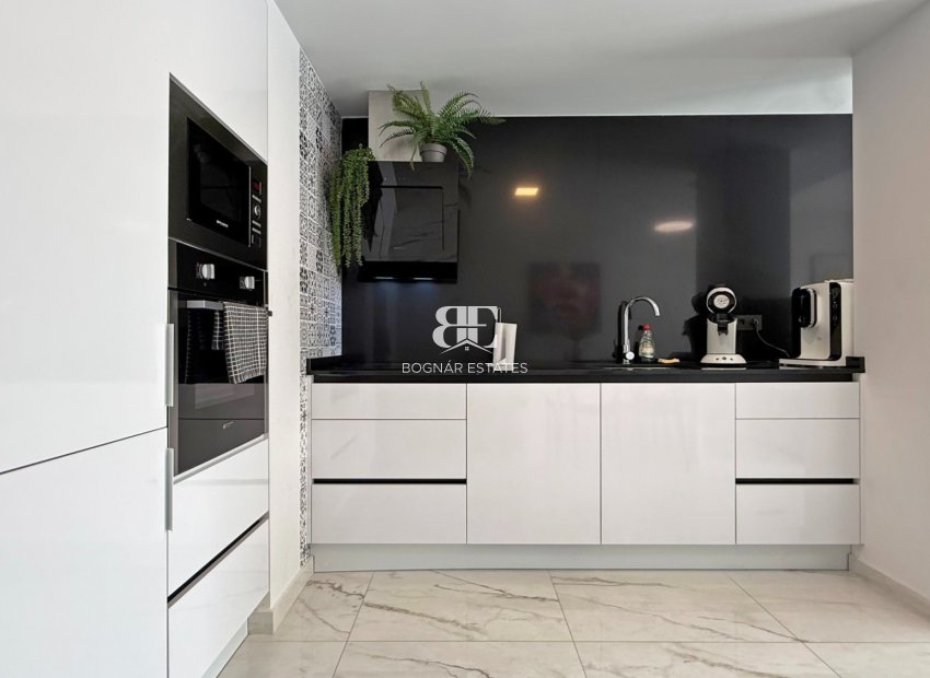 Herverkoop - apartment -
Orihuela Costa - Los Altos