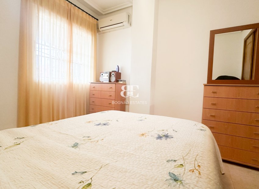 Herverkoop - apartment -
Orihuela Costa - Los Altos