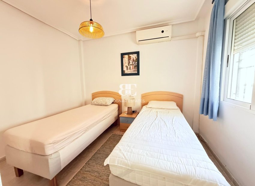 Herverkoop - apartment -
Orihuela Costa - Los Altos